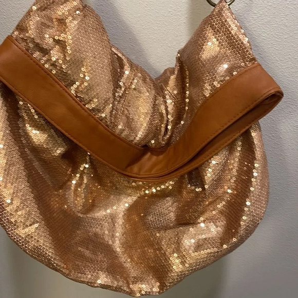 Murval Woman’s copper beaded handbag - Picture 3 of 14